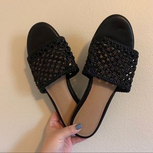Universal Thread // Black Sandals